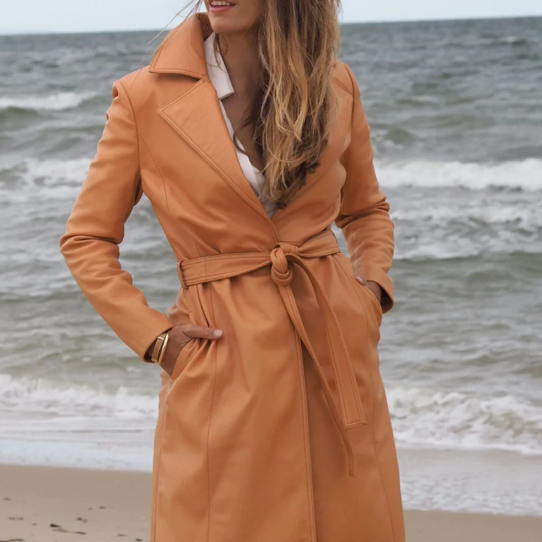 Nicola Trench | Sand